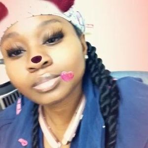 Meet your Posher, Ebony